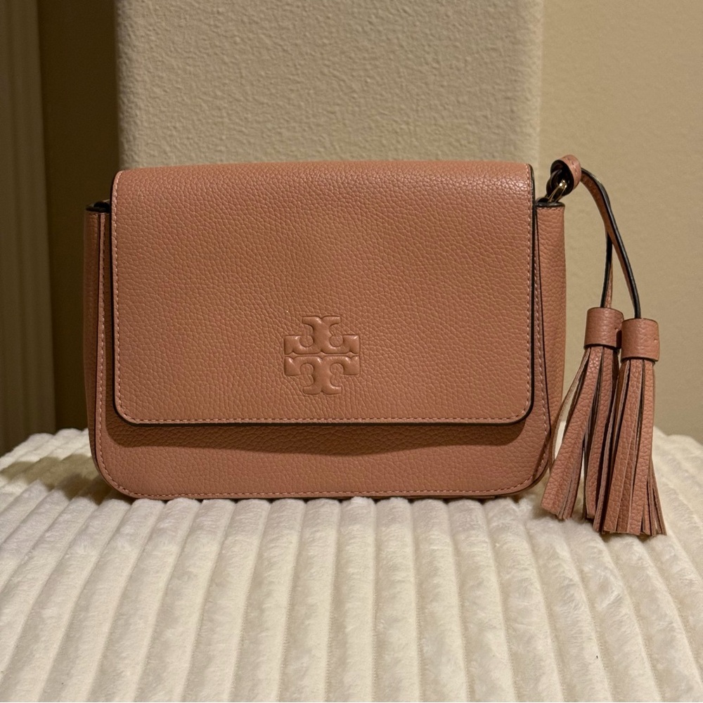 Tory Burch Thea flap crossybody bag in Pink Moon - Picture 2 of 11